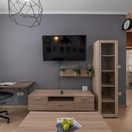 Kosmos Service Apartment City Center 2 With Additional Cost Parking سالونيك المظهر الخارجي الصورة
